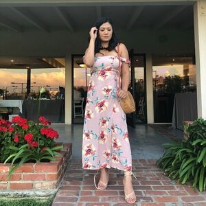EUC Forever 21 Pink Floral Maxi Dress Medium